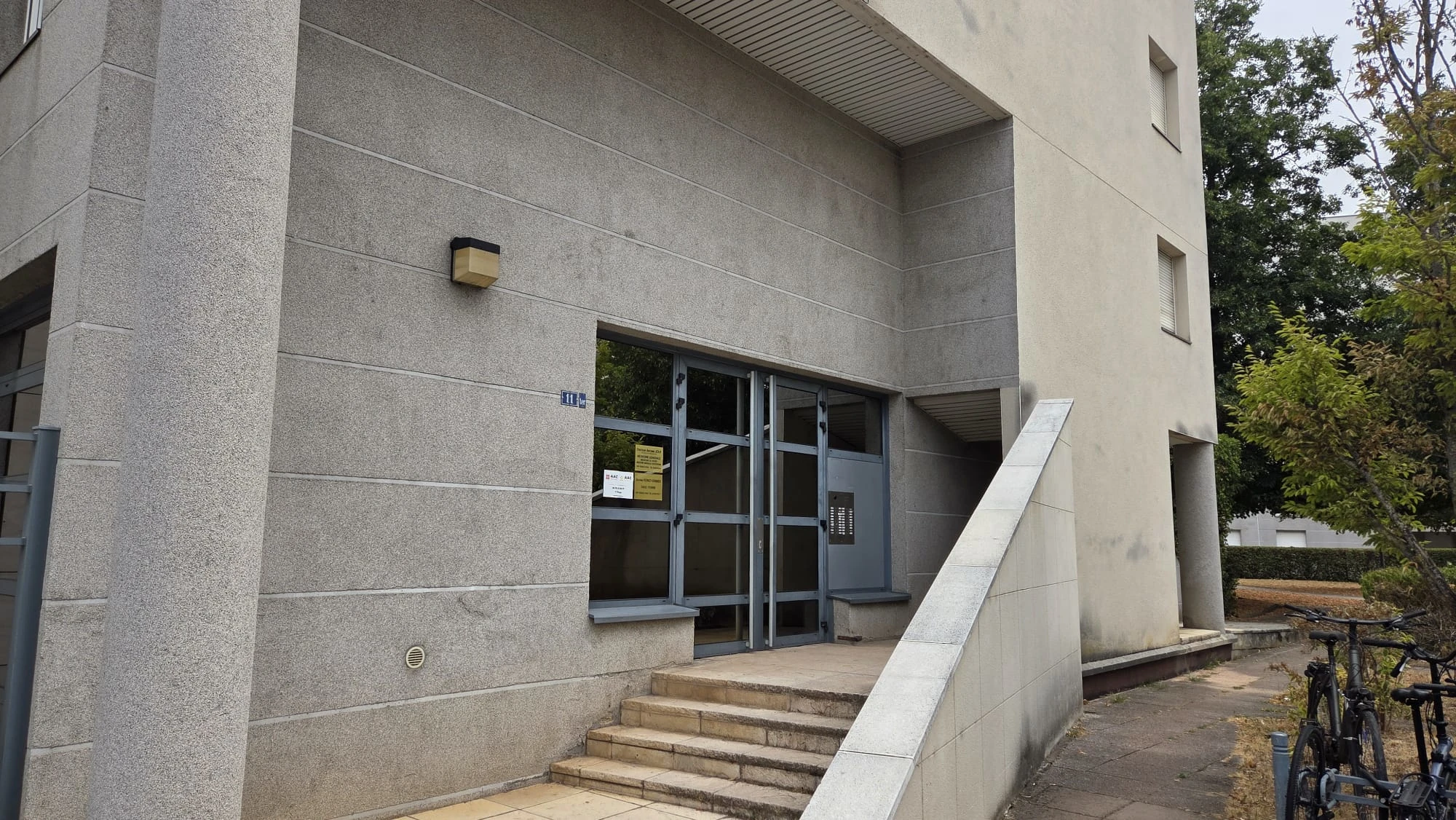 Vue de la salle de tests psychotechniques de Dijon, Côte-d'Or